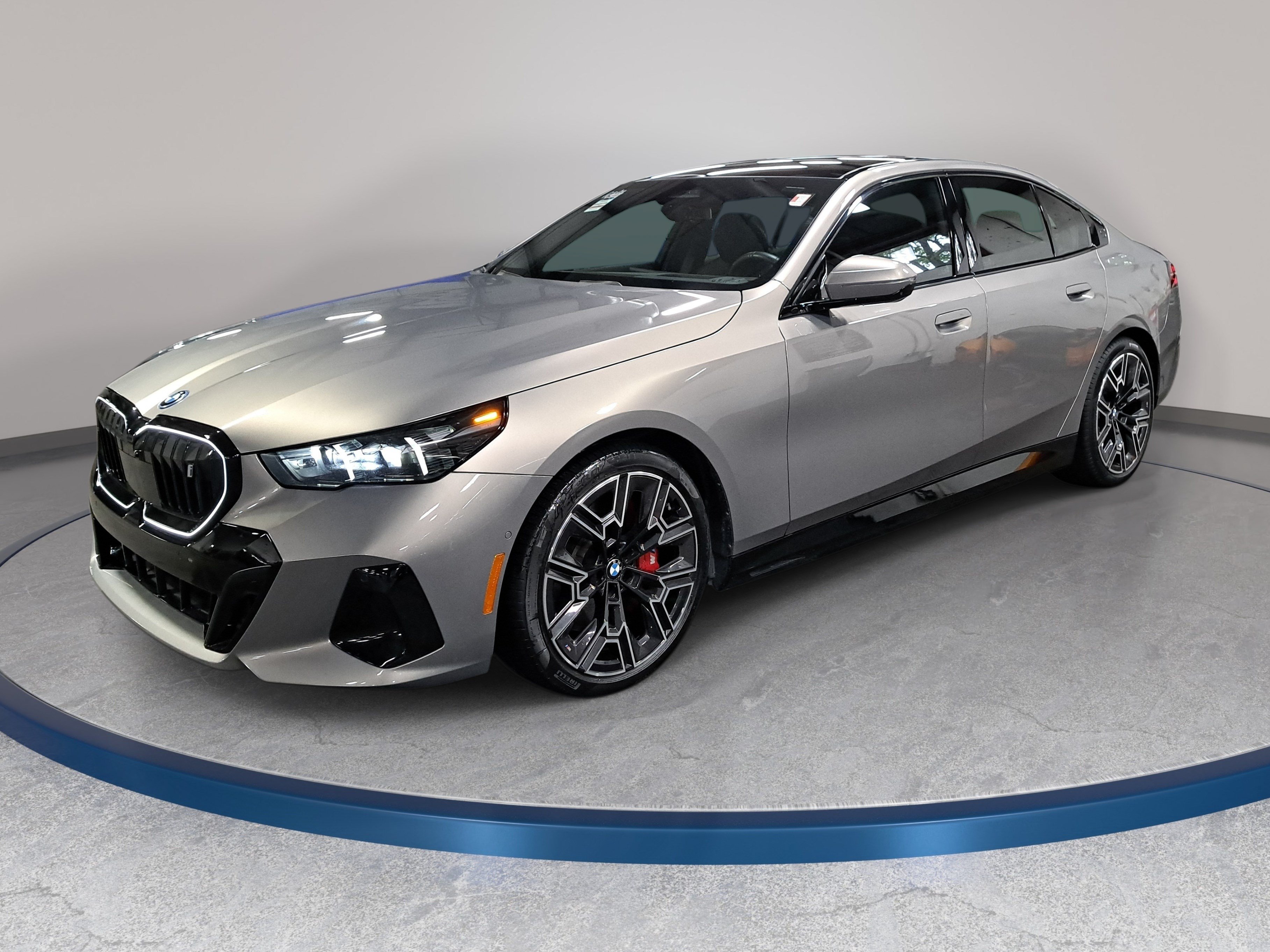 Certified 2026 BMW i5 eDrive40 w/ M Sport Package AWD/4WD image 1