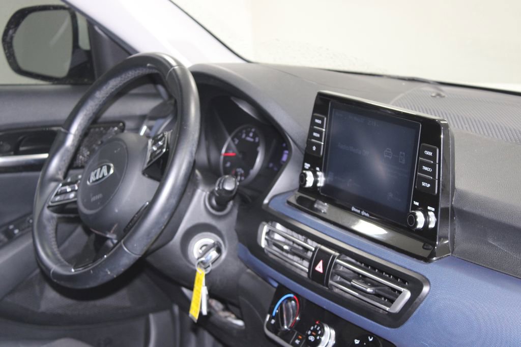 Used 2021 Kia Seltos S FWD image 25