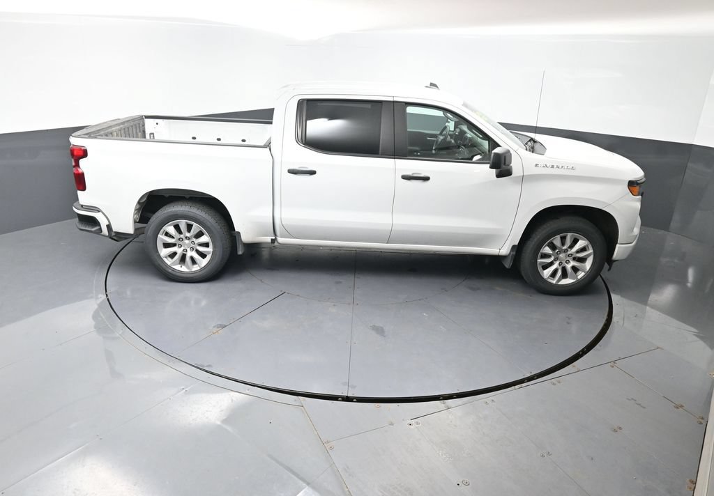 Used 2023 Chevrolet Silverado 1500 Custom AWD/4WD image 10