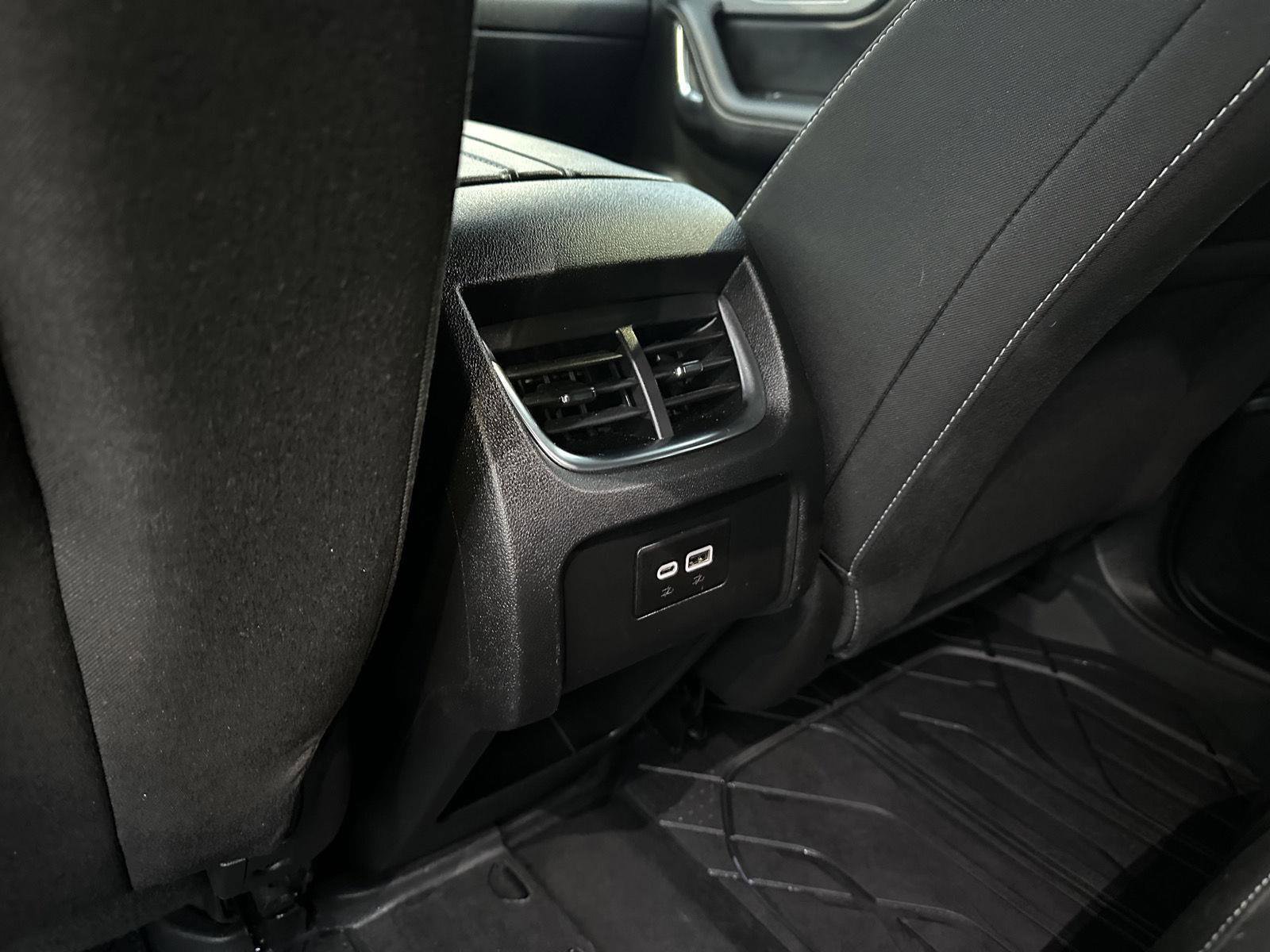 Used 2024 Chevrolet Blazer LT w/ Convenience Package FWD image 14
