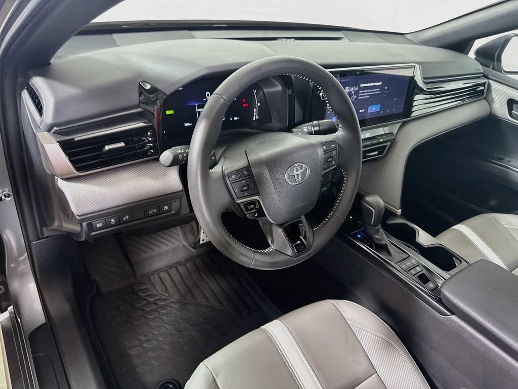Used 2026 Toyota Camry SE w/ Multimedia Upgrade Package FWD image 10