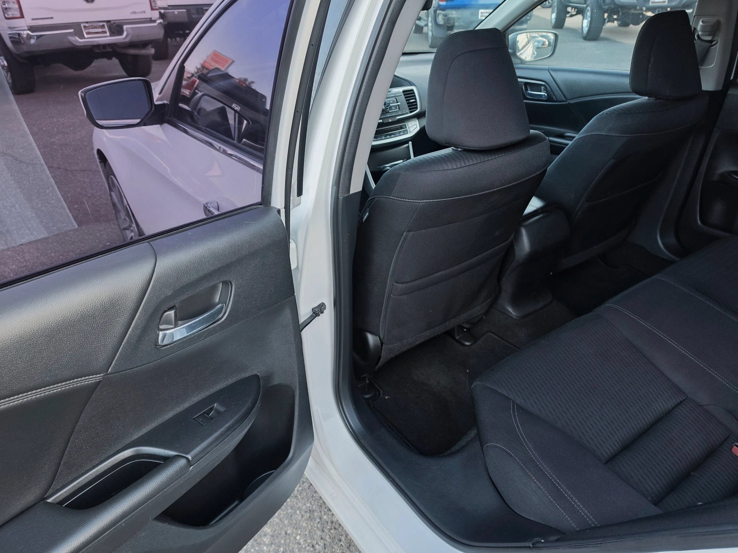 Used 2015 Honda Accord Sport image 31