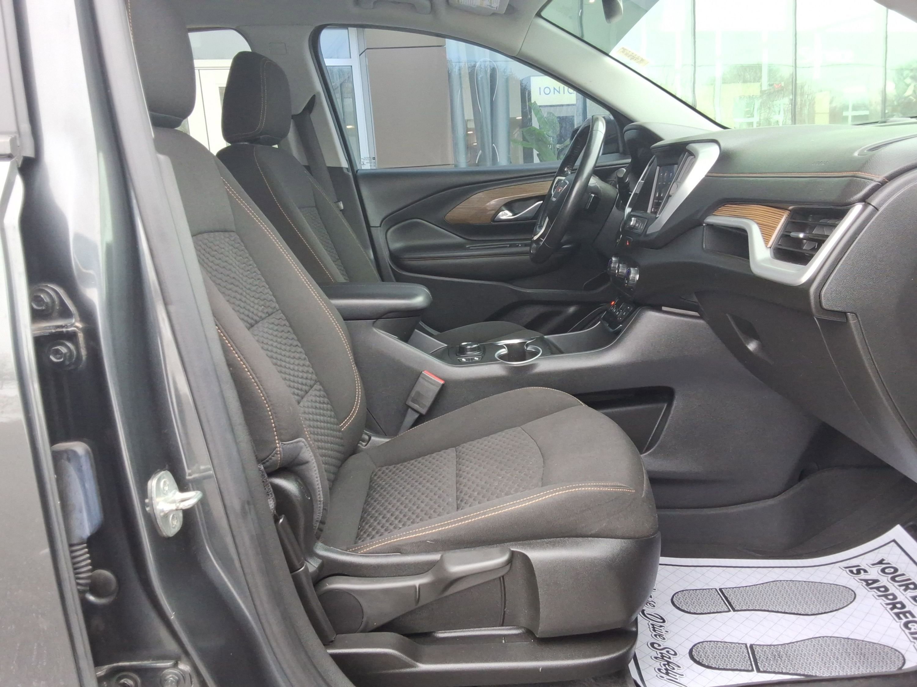 Used 2021 GMC Terrain SLE w/ Driver Convenience Package image 31