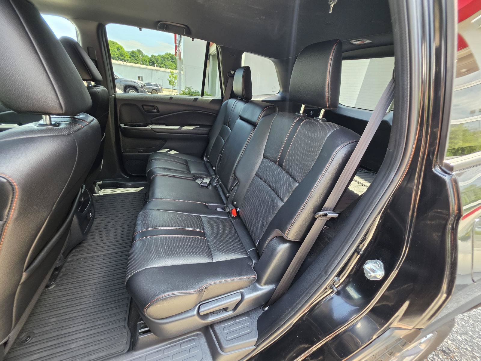 Used 2023 Honda Passport TrailSport image 16