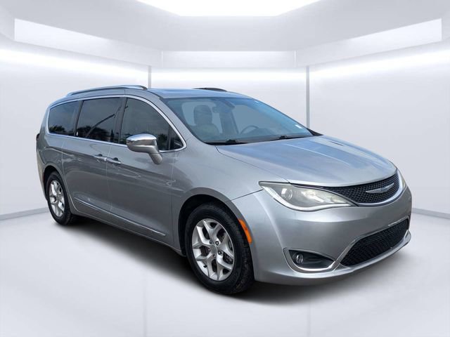 Used 2020 Chrysler Pacifica Limited FWD image 1
