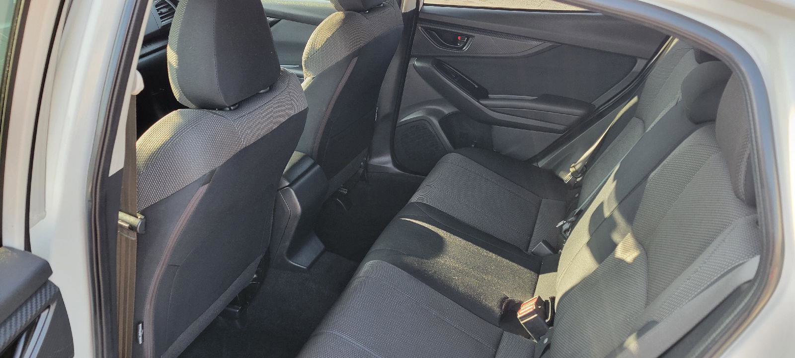 Used 2022 Subaru Crosstrek 2.0i image 6