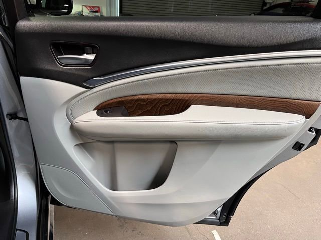 Used 2020 Acura MDX SH-AWD w/ Technology Package image 13