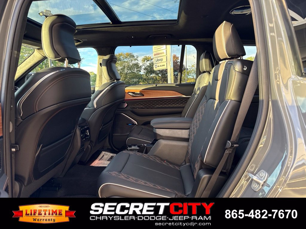 New 2027 Jeep Grand Cherokee L Summit AWD/4WD image 35