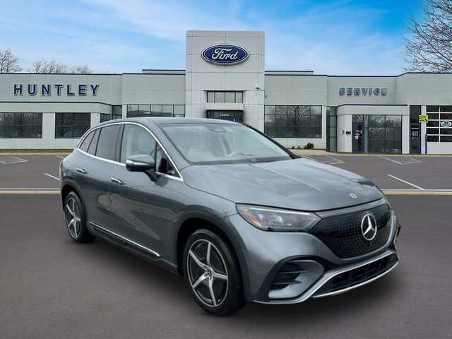 Used 2023 Mercedes-Benz EQE 350+ 4MATIC SUV w/ AMG Line Exterior Package image 4