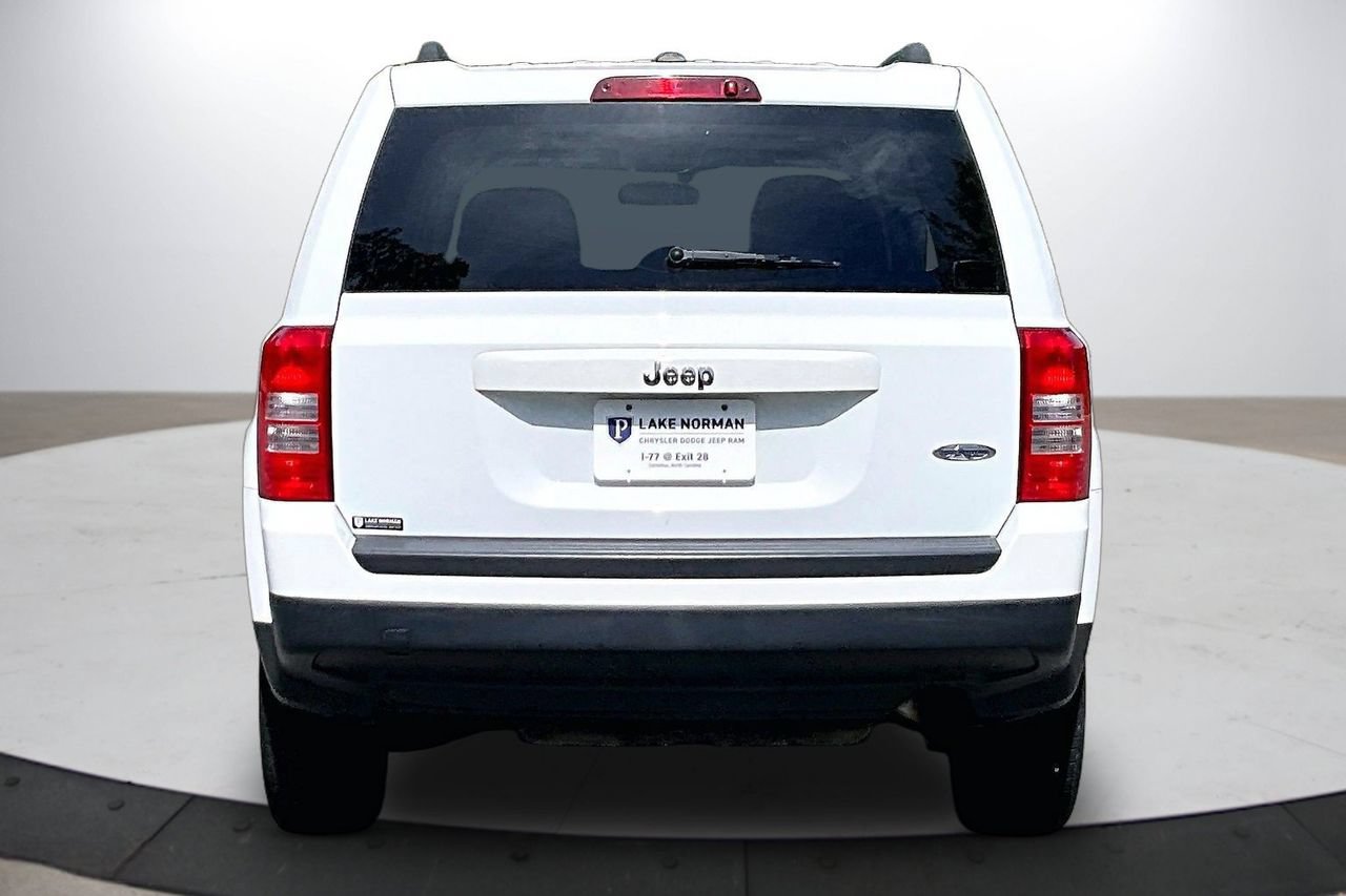 Used 2015 Jeep Patriot High Altitude FWD image 8