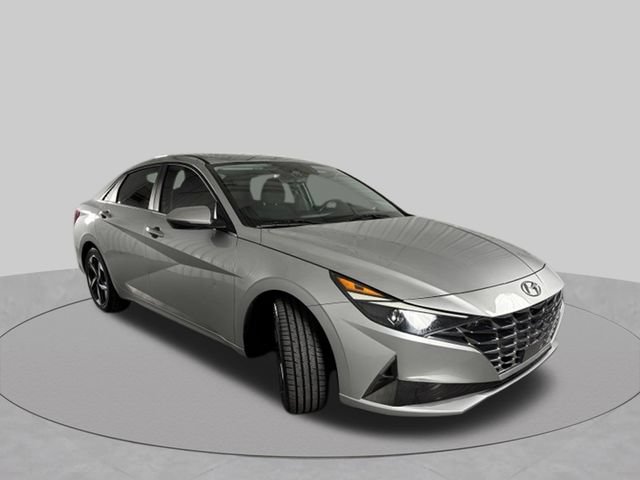 Used 2021 Hyundai Elantra SEL w/ Convenience + Premium Package FWD image 4