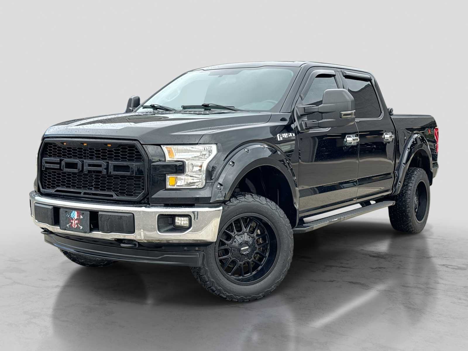 Used 2017 Ford F150 XLT AWD/4WD image 1
