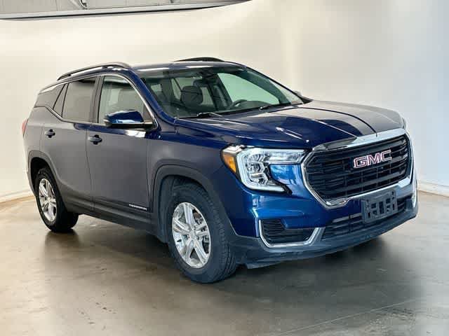 Used 2023 GMC Terrain SLE w/ Driver Convenience Package AWD/4WD image 30