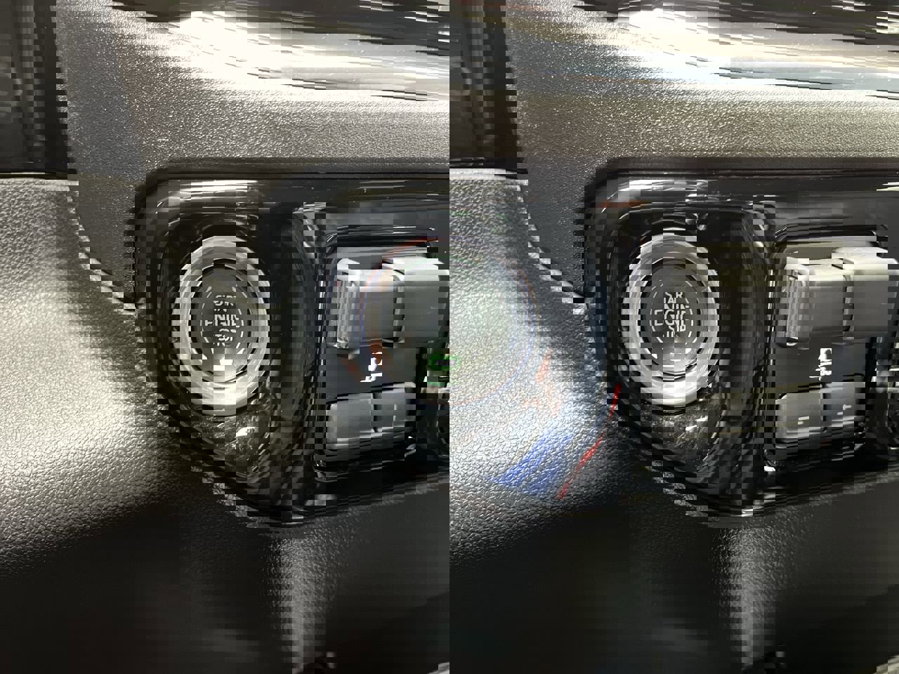 Certified 2024 Chevrolet Silverado 1500 High Country w/ Technology Package image 24