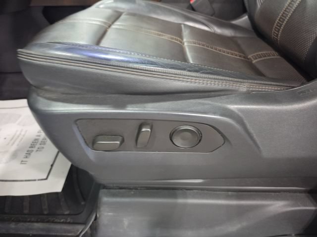 Used 2023 Chevrolet Silverado 1500 High Country w/ Technology Package AWD/4WD image 23