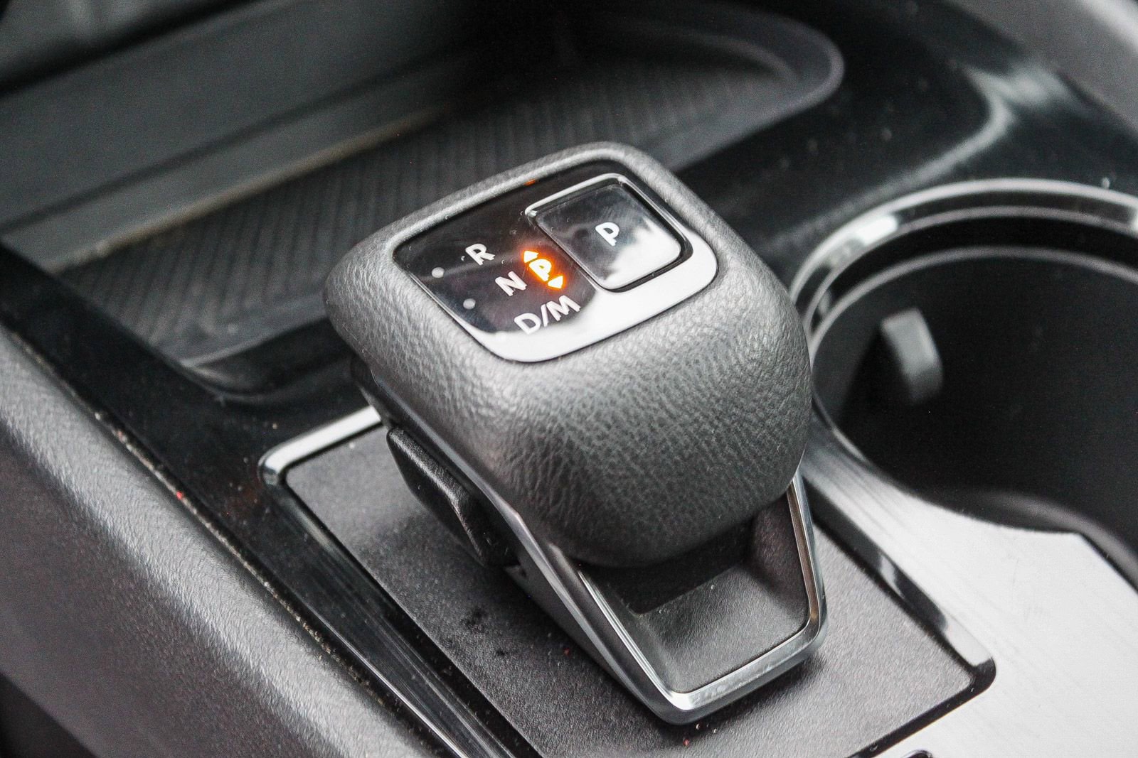 Used 2024 Nissan Rogue S image 20