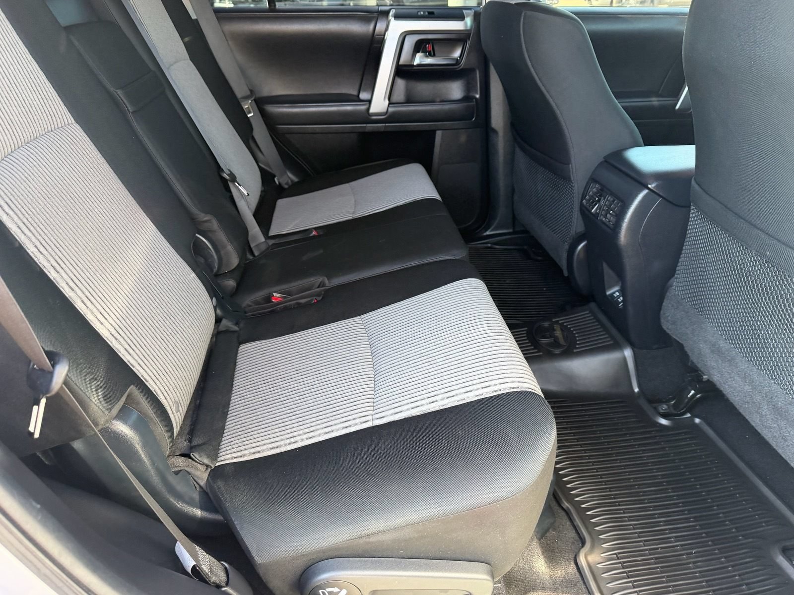 Used 2020 Toyota 4Runner SR5 RWD image 16
