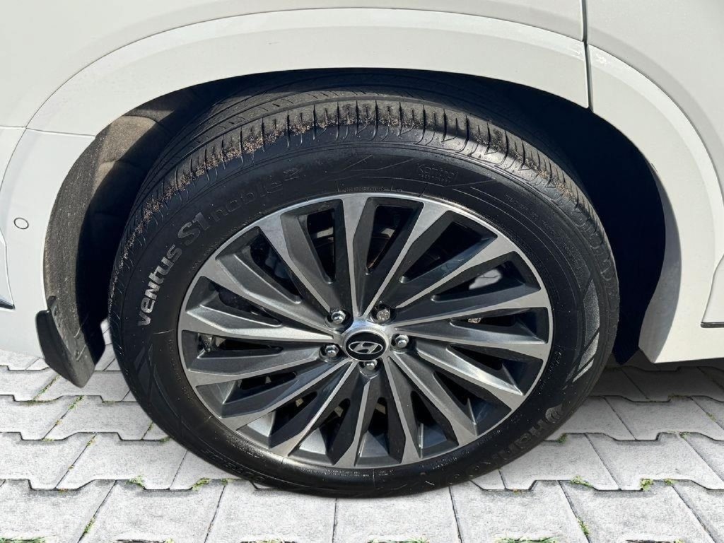Used 2023 Hyundai Palisade Calligraphy w/ Cargo Package AWD/4WD image 11