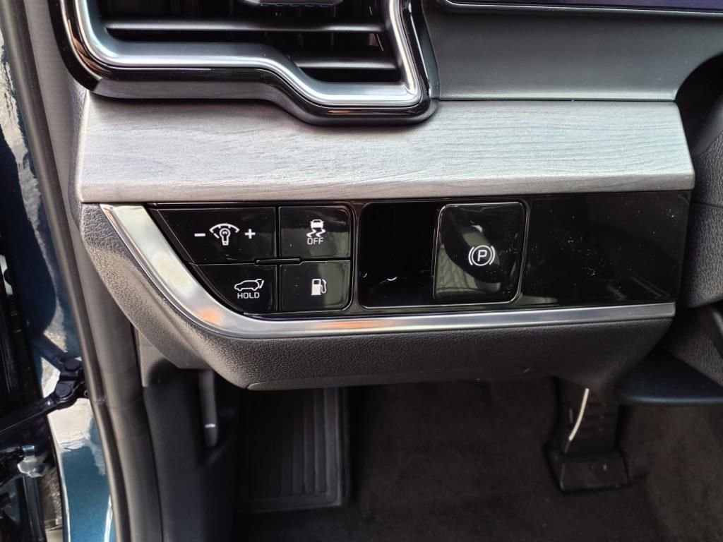 New 2025 Kia Sportage X-Line Prestige image 17