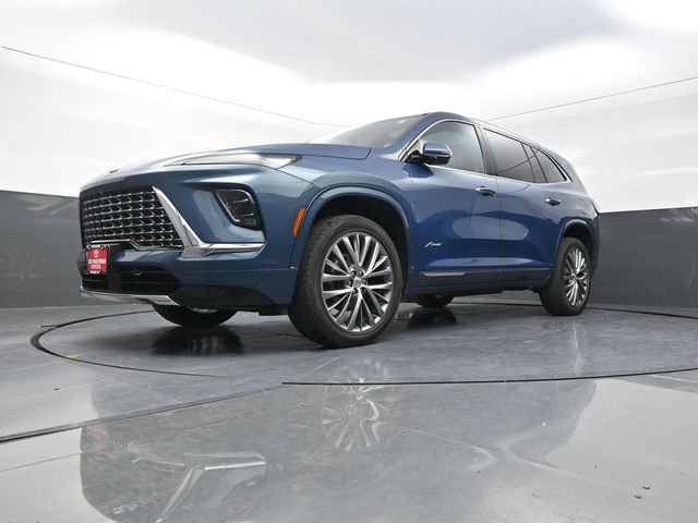 Used 2025 Buick Enclave Avenir AWD/4WD image 34