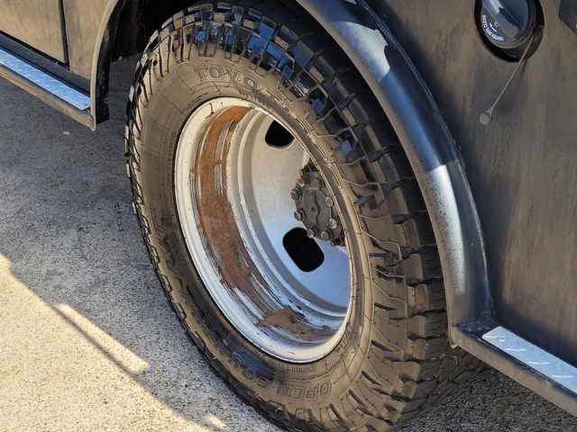 Used 2019 Ford F350 XL w/ Power Equipment Group image 7