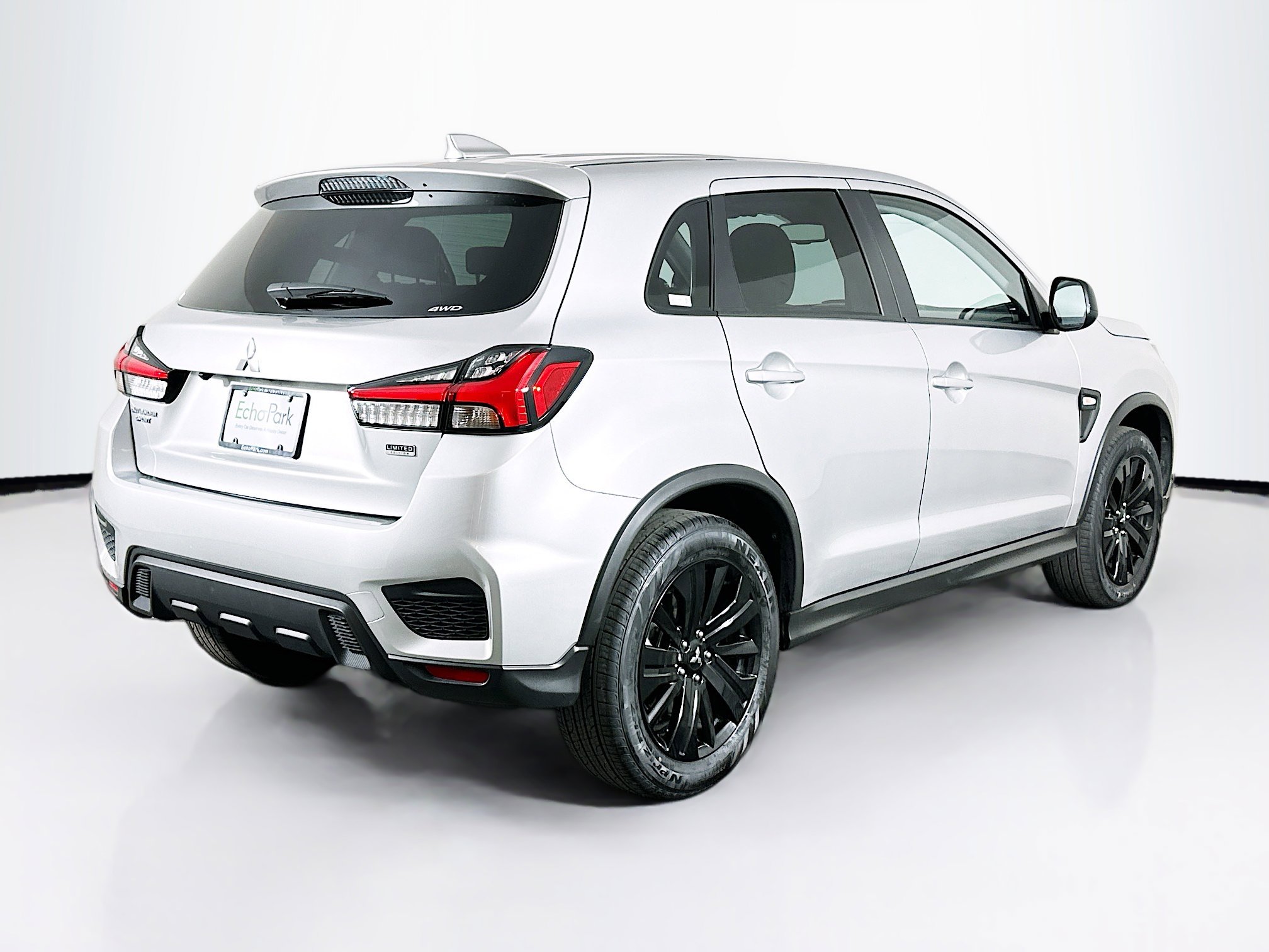 Used 2025 Mitsubishi Outlander Sport LE AWD/4WD image 9