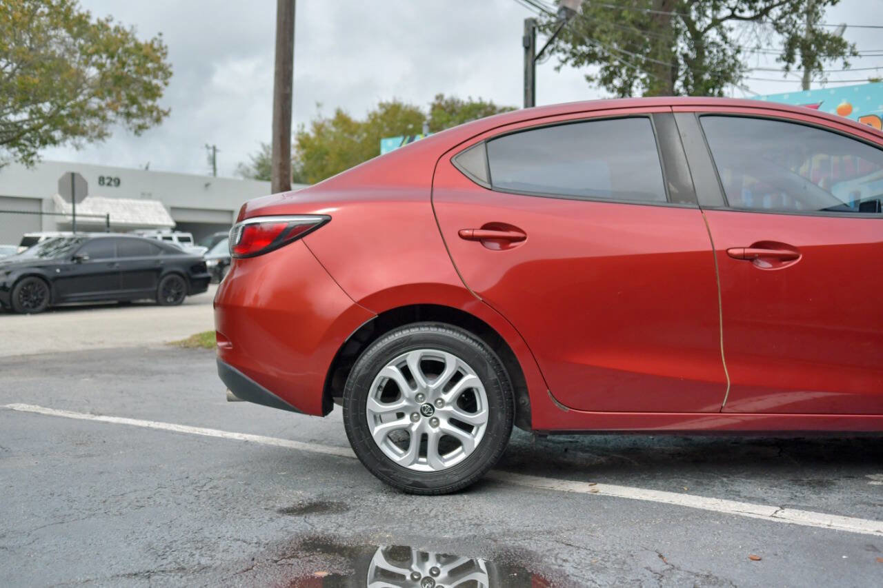 Used 2017 Toyota Yaris iA FWD image 38