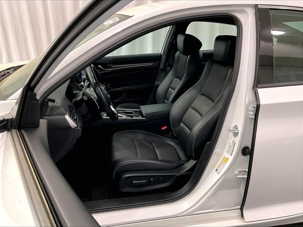 Used 2022 Honda Accord Sport image 10