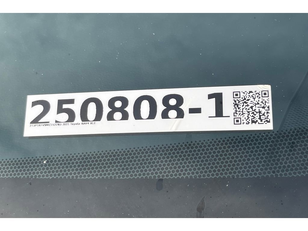 Used 2021 Toyota RAV4 XLE w/ Carpet Mat Package (TMS) image 52