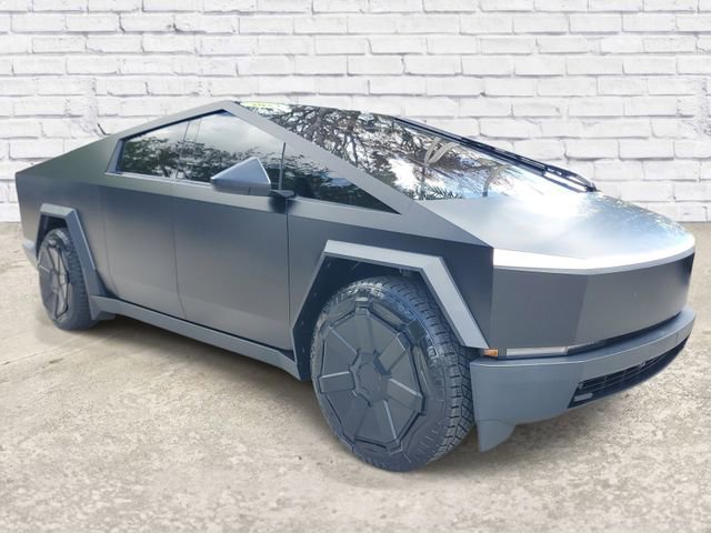 Used 2024 Tesla Cybertruck AWD Crew Cab image 5