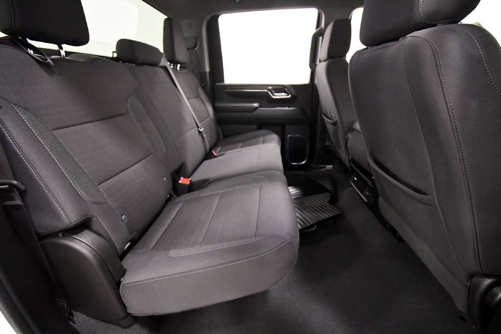 Used 2024 Chevrolet Silverado 2500 LT AWD/4WD image 16