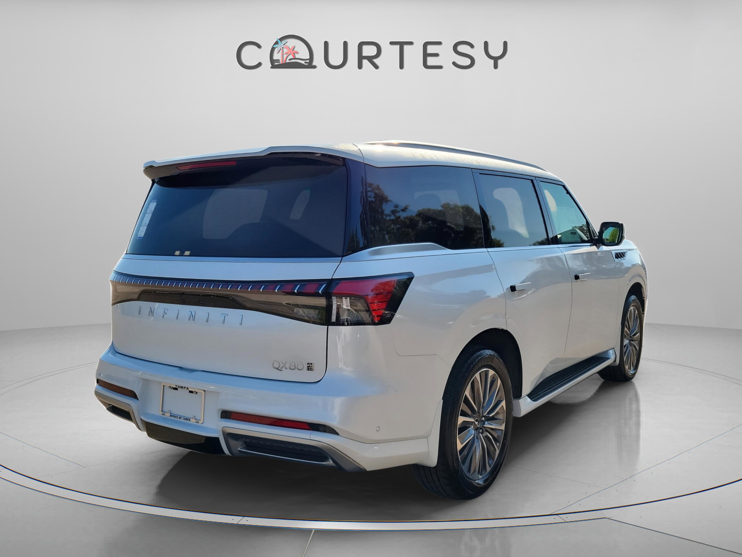 New 2026 INFINITI QX80 Luxe w/ Cargo Package image 4