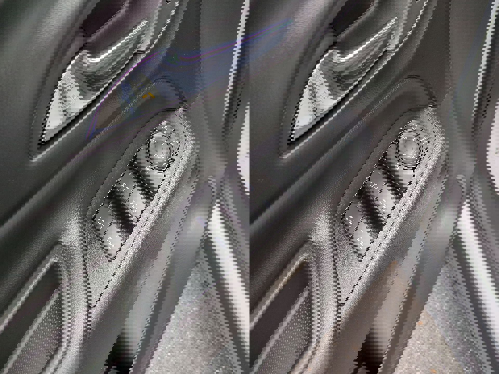 Certified 2019 Chevrolet Equinox LT w/ LPO, Blackout Package image 22