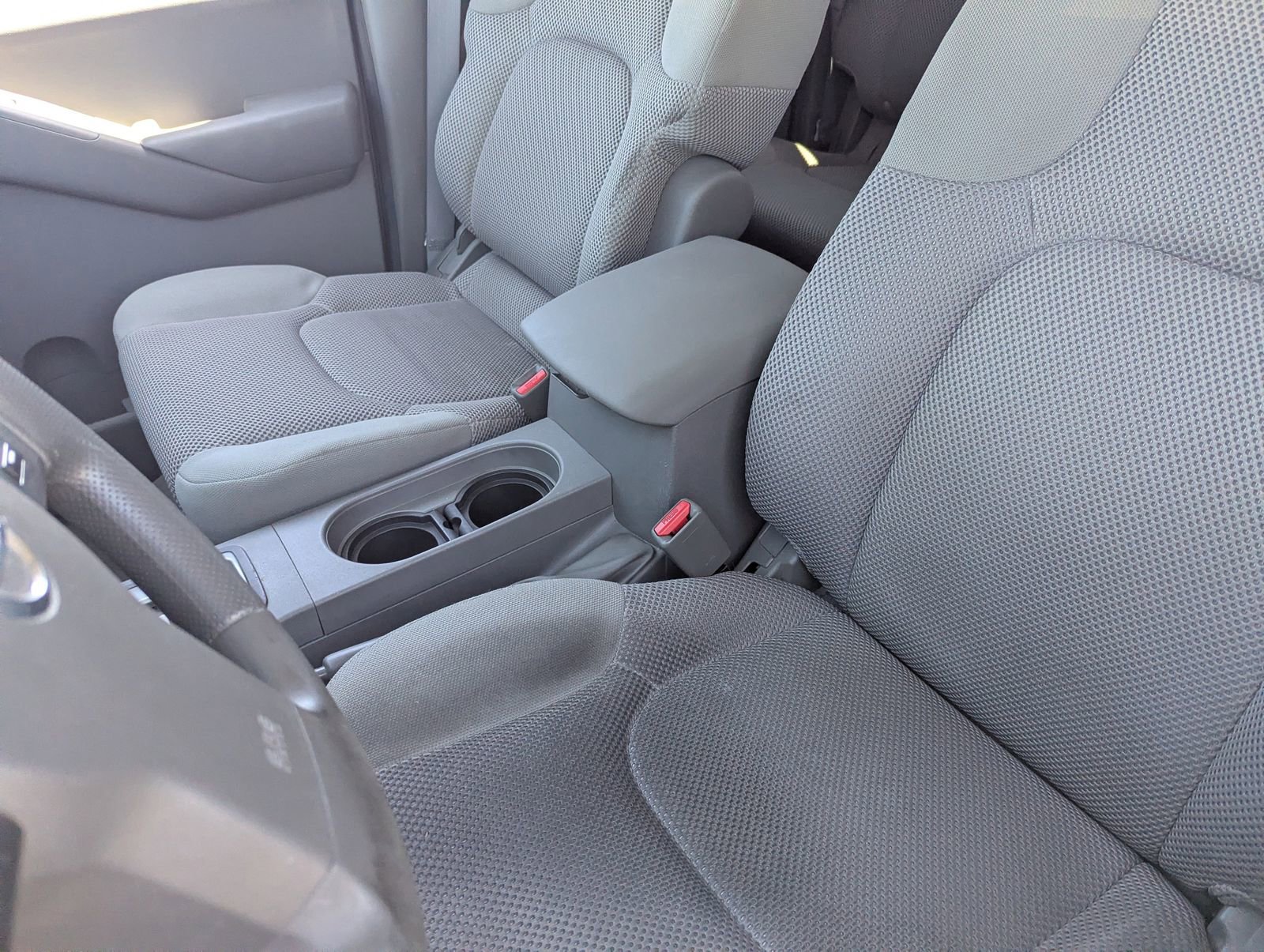 Used 2011 Nissan Frontier SV RWD image 18