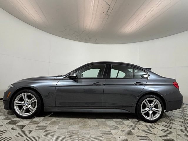 Used 2017 BMW 340i xDrive Sedan AWD/4WD image 4