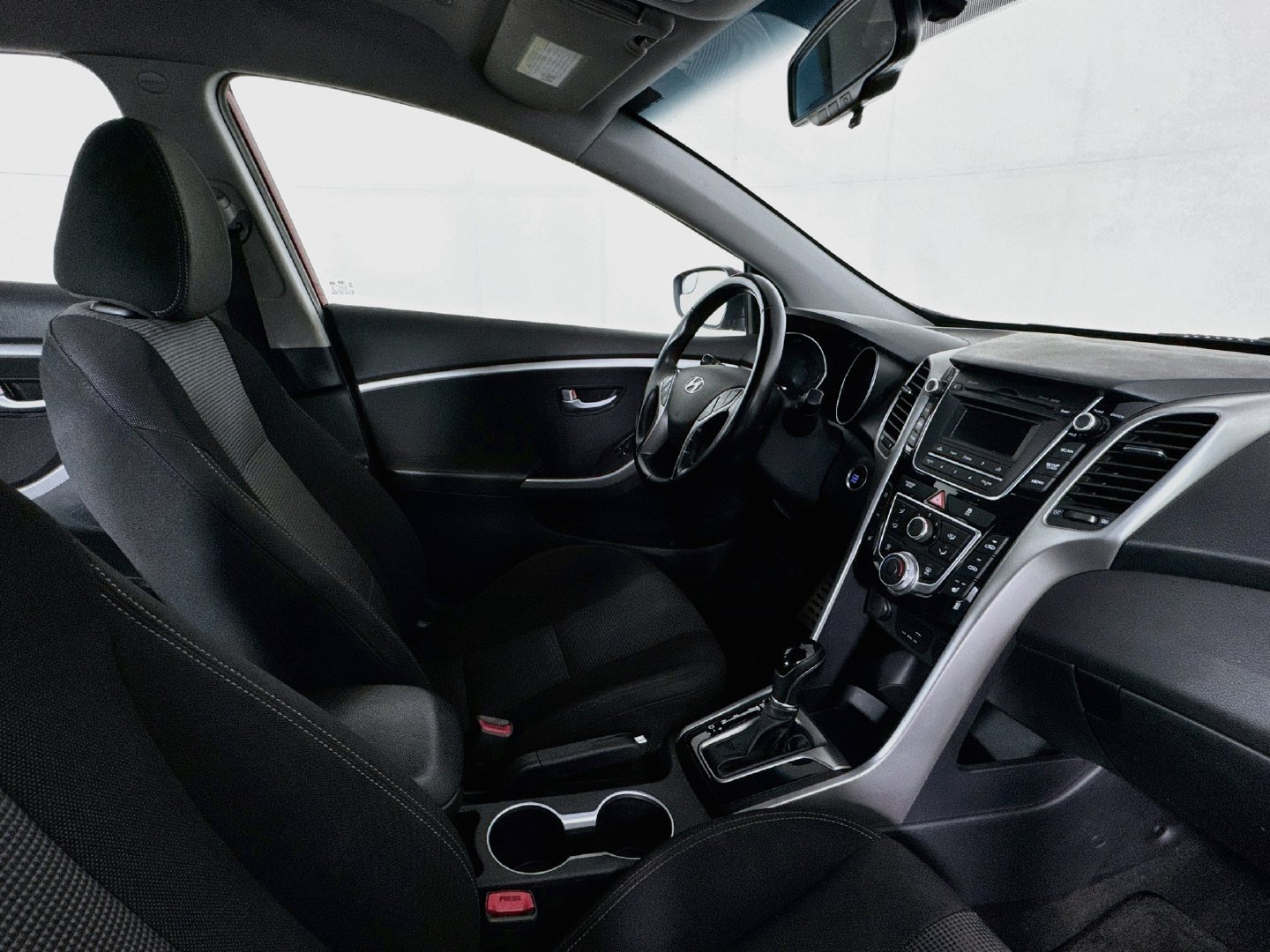 Used 2016 Hyundai Elantra GT w/ Option Group 02 FWD image 25