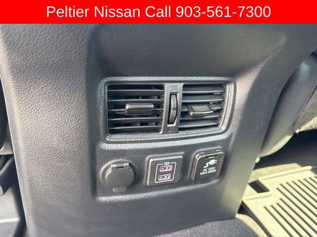 Used 2024 Nissan Titan SV w/ SV Bronze Edition Package image 22