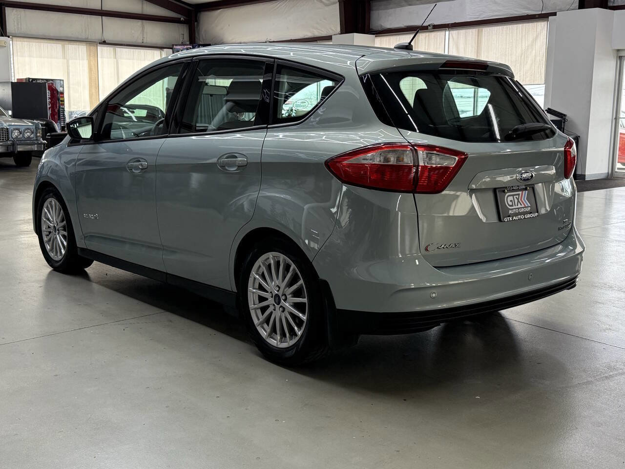 Used 2014 Ford C-MAX SE w/ Equipment Group 203A image 2
