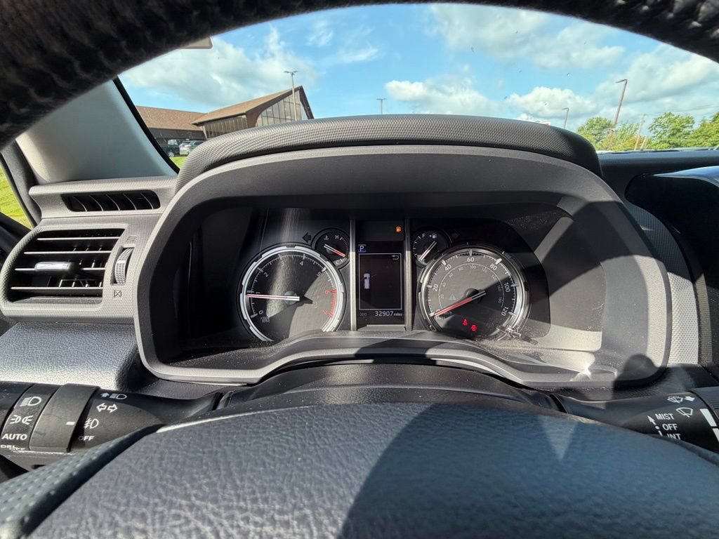 Used 2024 Toyota 4Runner TRD Pro AWD/4WD image 33