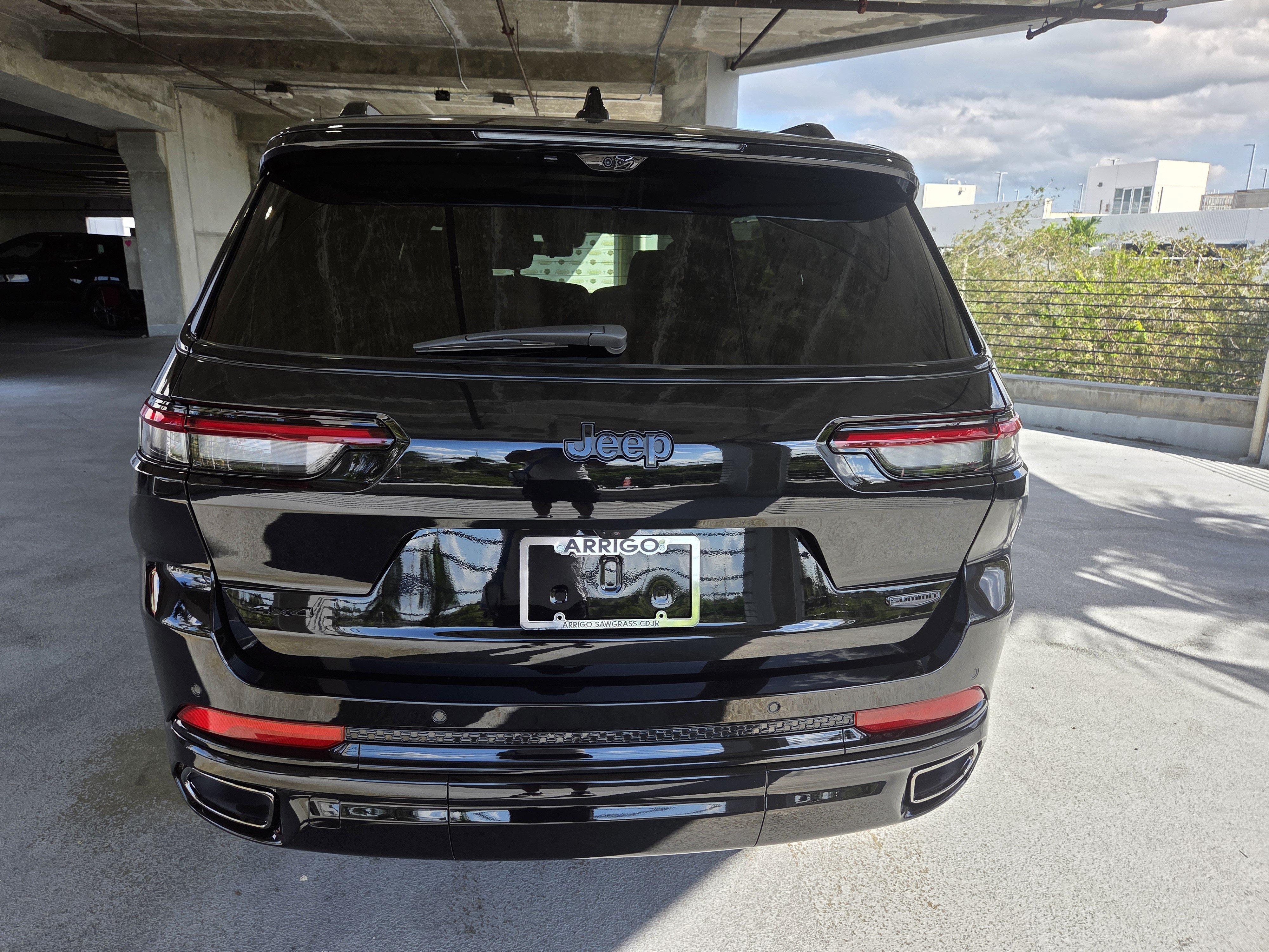 New 2025 Jeep Grand Cherokee L Summit AWD/4WD image 6