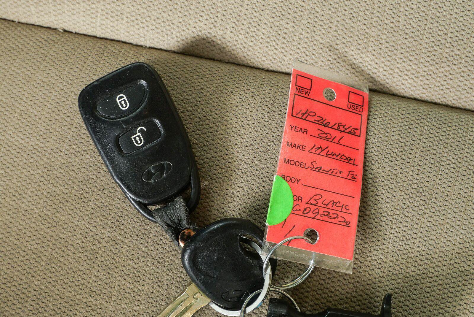 Used 2011 Hyundai Santa Fe GLS FWD image 35