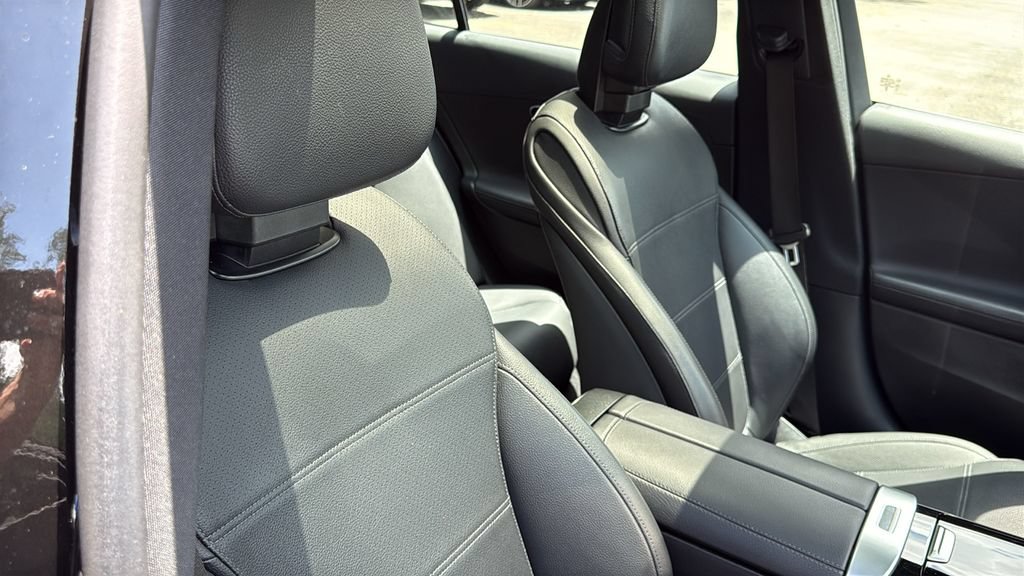 Certified 2025 Mercedes-Benz C 300 Sedan image 12