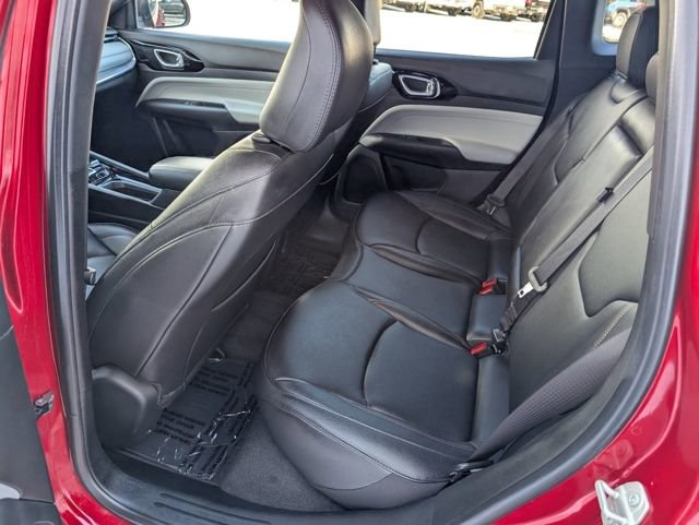 Used 2024 Jeep Compass Limited image 20