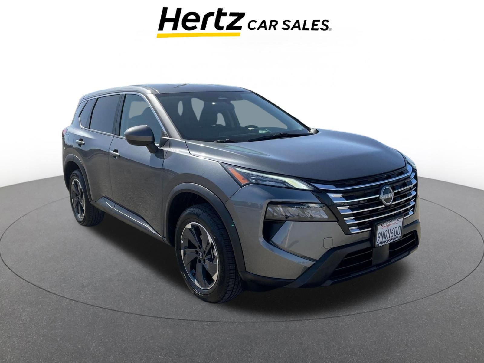 Used 2025 Nissan Rogue SV image 1