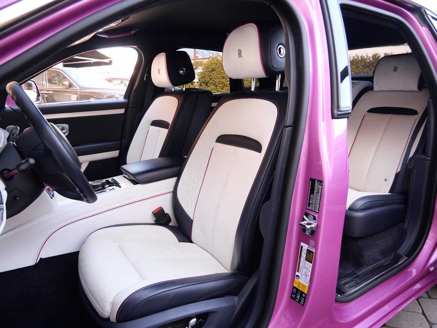 Certified 2021 Rolls-Royce Ghost image 23