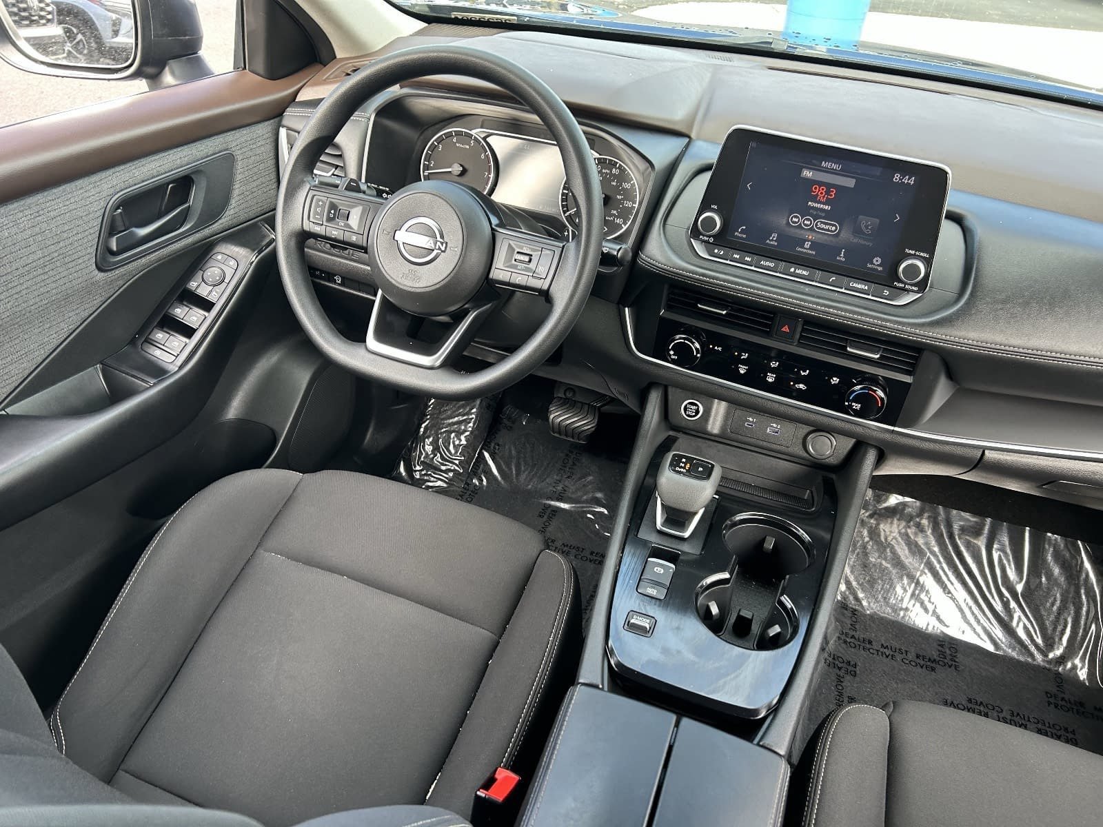 Used 2023 Nissan Rogue S FWD image 17