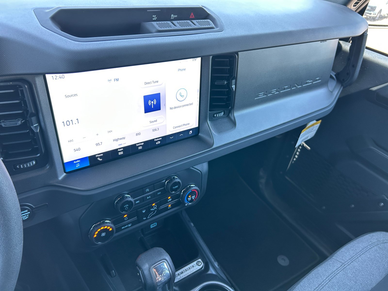 New 2025 Ford Bronco 4-Door AWD/4WD image 11