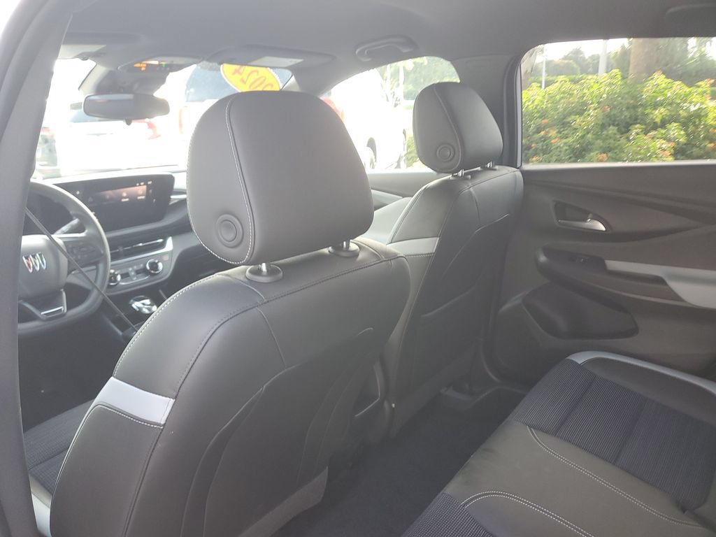 Certified 2024 Buick Envista Preferred w/ Advanced Safety Package FWD image 15