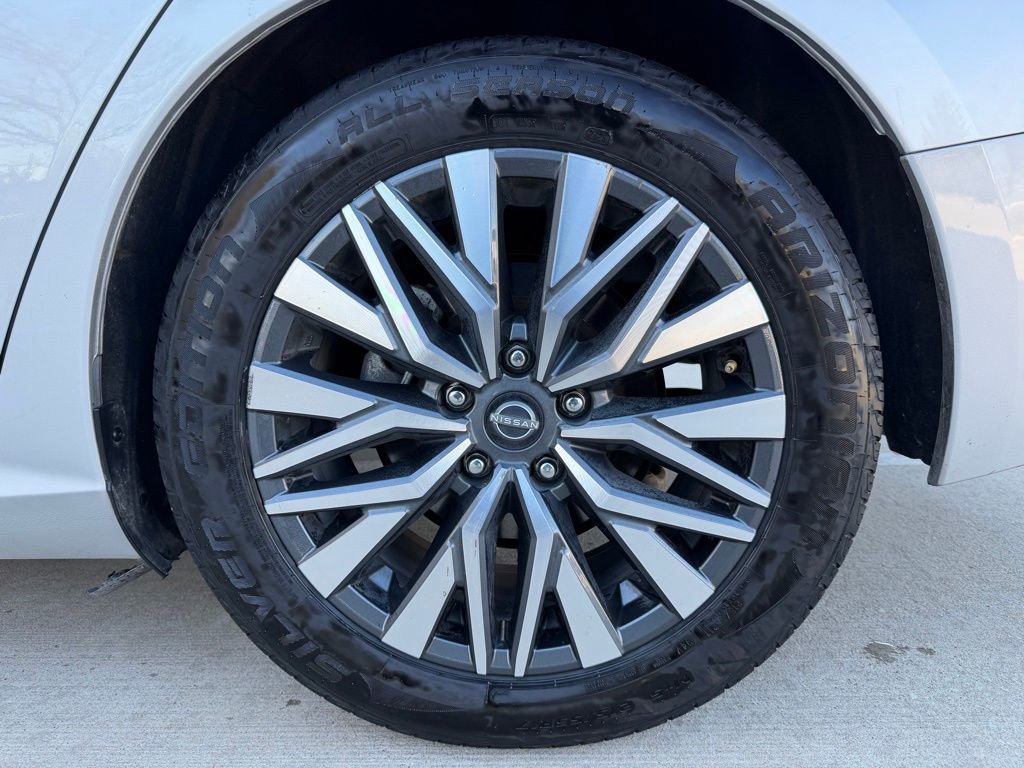 Used 2024 Nissan Altima 2.5 SV image 28