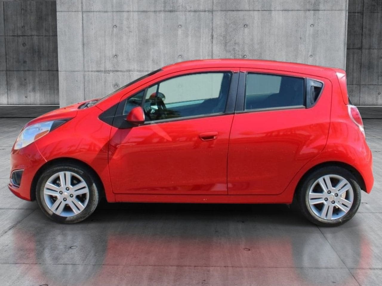 Used 2014 Chevrolet Spark LT FWD image 2
